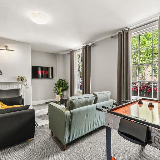 The Roman Bath Apartment - Sleeps 7, undefined