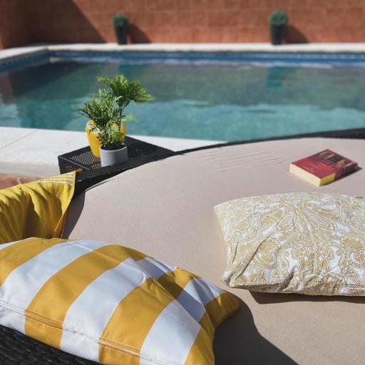 Hevres El Capricho, undefined