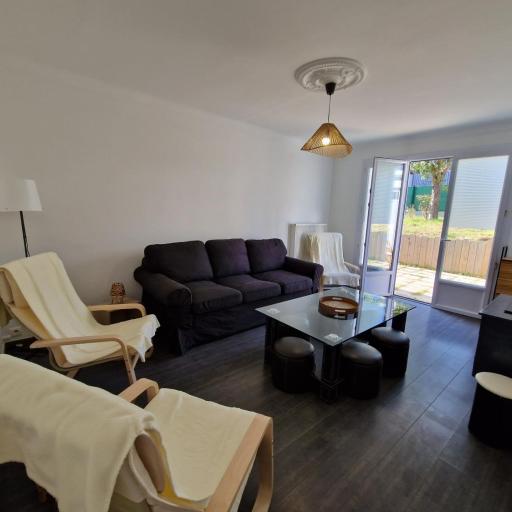 Maison 6 chambres Saint Nazaire 5 min de la mer, undefined