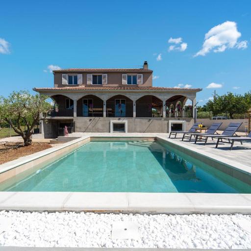 Lovely Home In Benkovac With Wifi, undefined