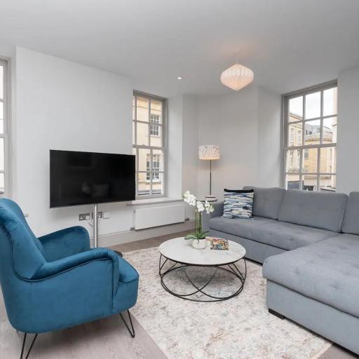 Stylish 2-bed apartment in the heart of Bath - Pass the Keys, undefined