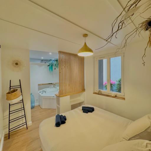 Le Jardin Secret - Balnéo & SPA, undefined