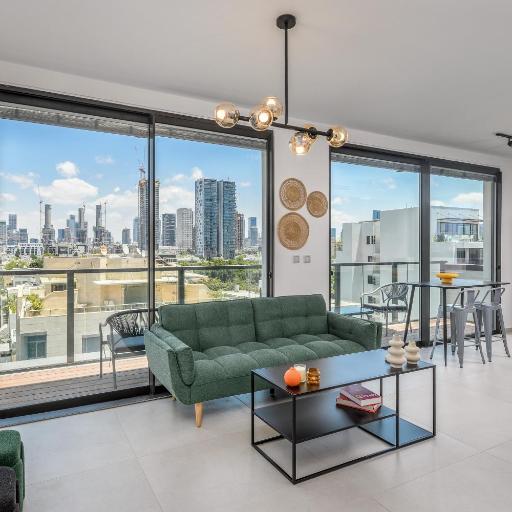 Pop inthe city by SeaUTLV, undefined