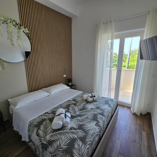 Maison Jolie, undefined