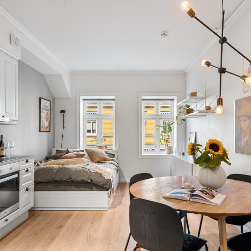 Arctic City Studio - perfectly located in the main street, undefined