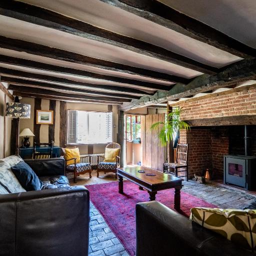 Character cottage next to idyllic country walks, undefined