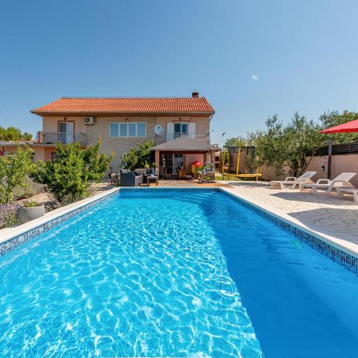 4 Bedroom Gorgeous Home In Lisicic, undefined