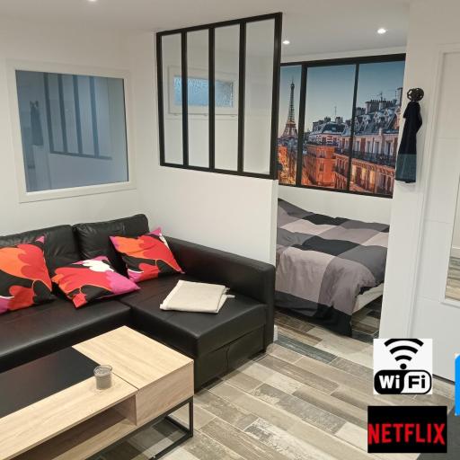 Studio neuf joliment décoré à 5 min de l'aéroport, undefined