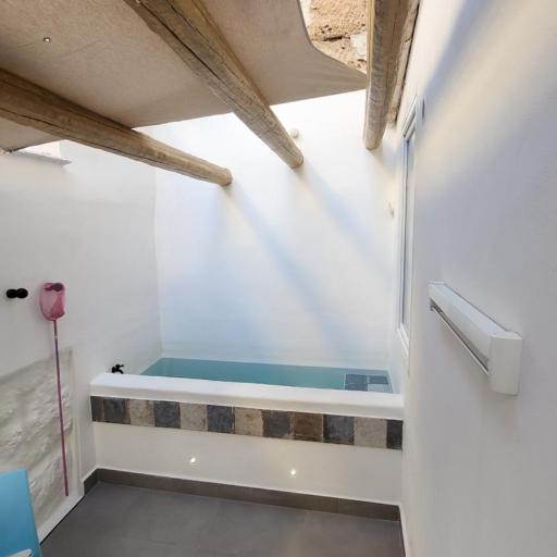 Mediterraneo House, undefined