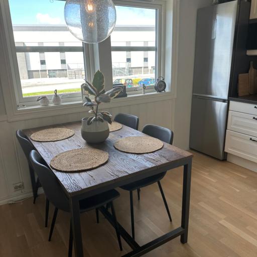 Apartment for rent right across the street to the ONS area, undefined