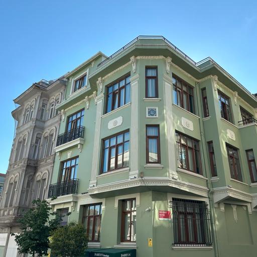 Dareyn Boutique, undefined