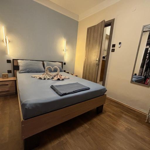 VERAS ROOMS 7, undefined