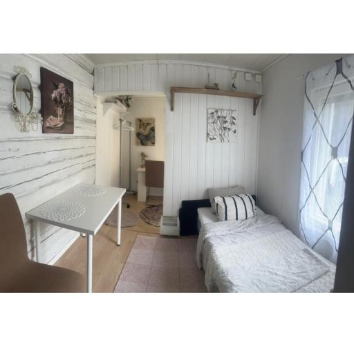 Small wooden house apartment 1 km from river Turku, undefined