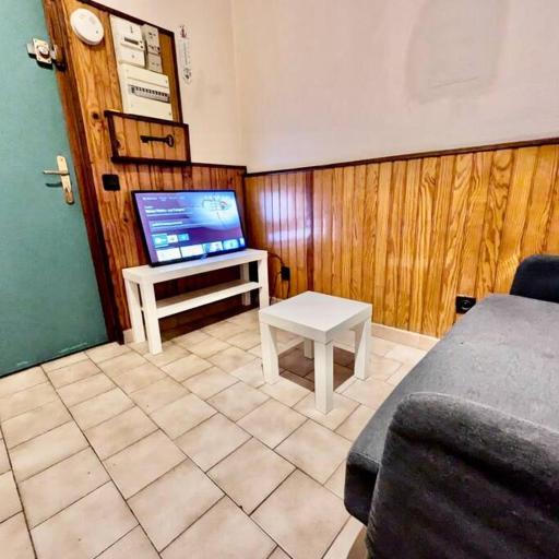 Studio Centre avec Parking Gratuit - Calme & Tout Equipé, undefined