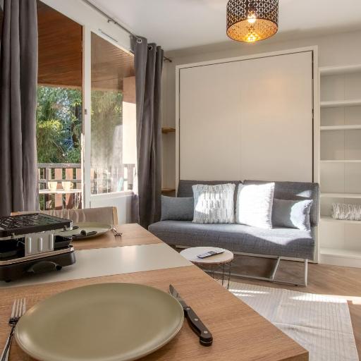 Lachenal - Centre - Navette de ski - Balcon, undefined