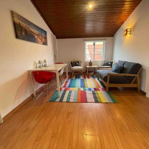 Charming apartment near campo martires da patria, undefined