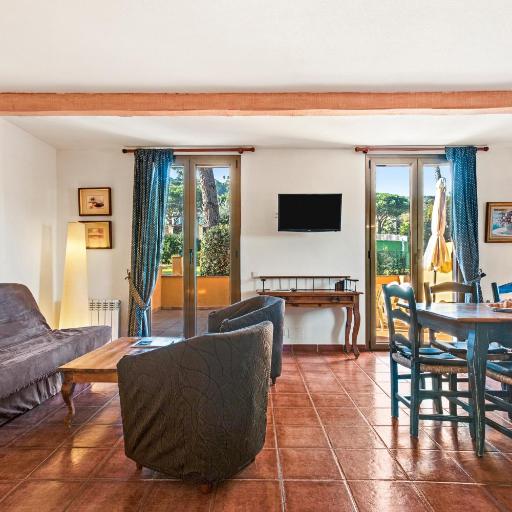 28 Maria Levy's, undefined