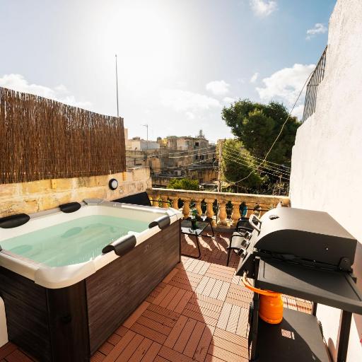 Charming Village Escape with Jacuzzi & Games Room, undefined