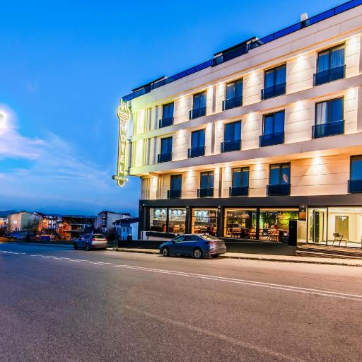 Heaven Premium Hotel Restaurant & Airport Shuttle, undefined