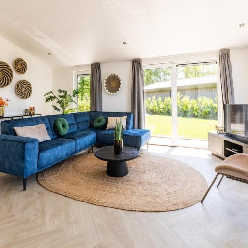 Chalet by Pond in Holiday Park, undefined