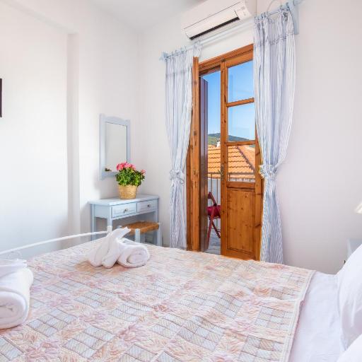 Magda's Place, undefined