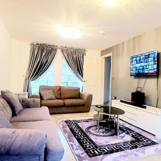 Sunderland Villa Luxuria House and Apartment Accommodation - Free Double Private Parking, undefined