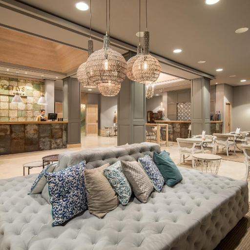 Vincci Lys, undefined