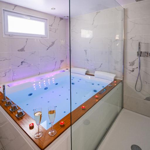 Le 7ème ciel - Bain à bulles, undefined