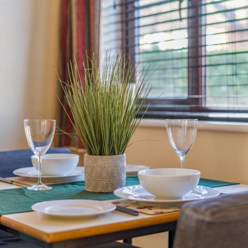 Hersham Apartment Ideal for Work & Relaxation - Pass the Keys, undefined