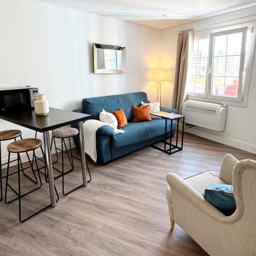 Grand Central House - Deluxe Two Bedroom - GibraltarStay Apartments, undefined