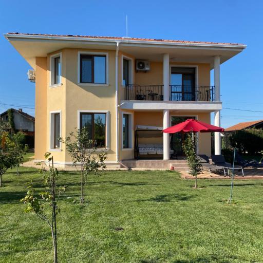 Rose Villa, undefined