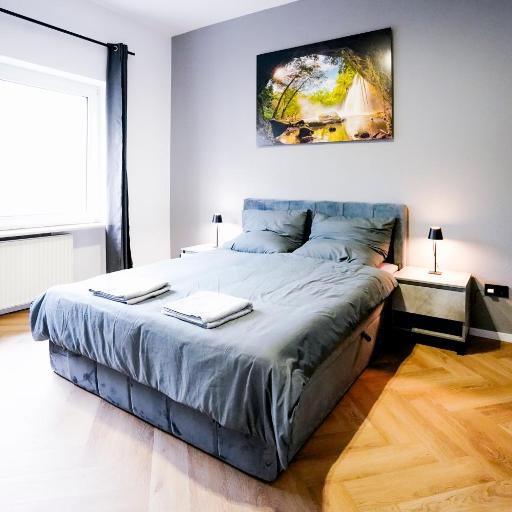 J&JBermudaStay a Luxurious Double-Bedroom with a Private Bathroom and Shared Kitchen in Bochum Center-Bermuda3Eck, undefined