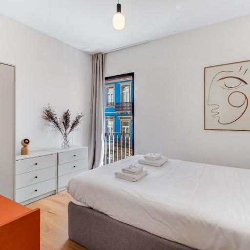 NEW 2BR Fancy Luminous w/ AC | By Airnest, undefined