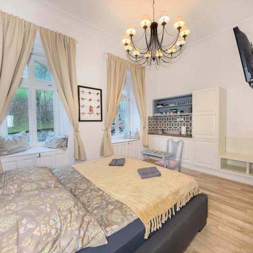 HJ7-B Hunyadi Apartment, undefined