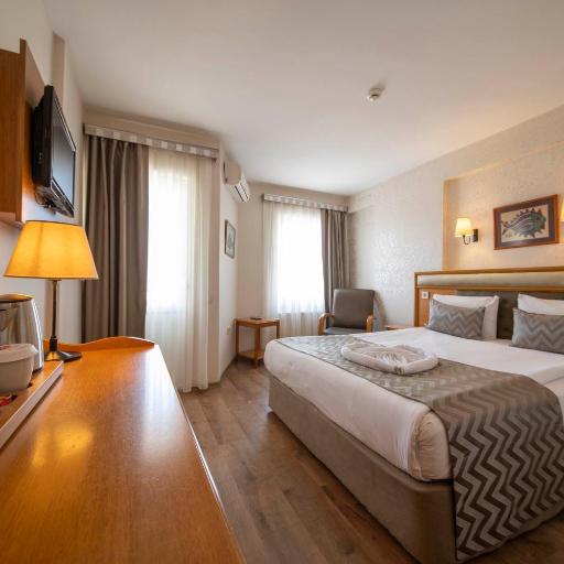 Çanak Hotel, undefined