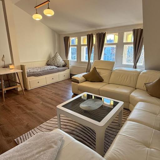 Penthouse with roof terrace - Central, quiet location, undefined