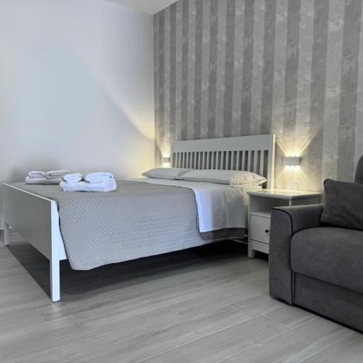 Home-Carrara, undefined