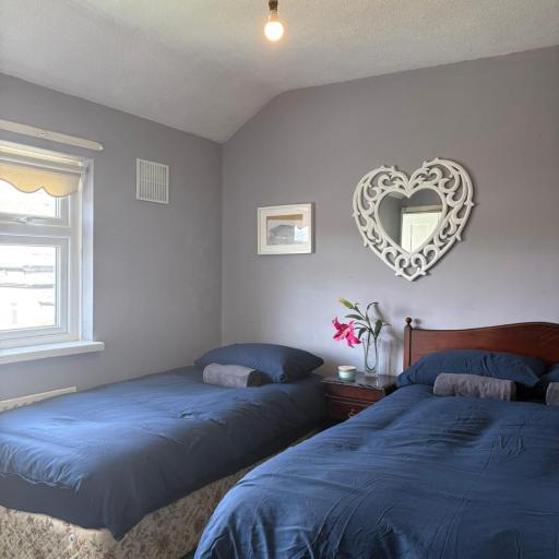 Superb Triple Room near Airport - 4, undefined