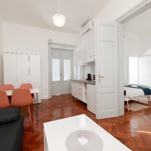 Dolce Brajda, undefined