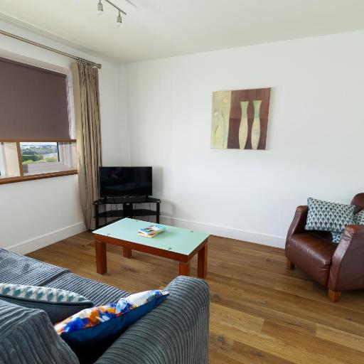 Geata na Cathrach - Galway Lakeside Apartments, undefined