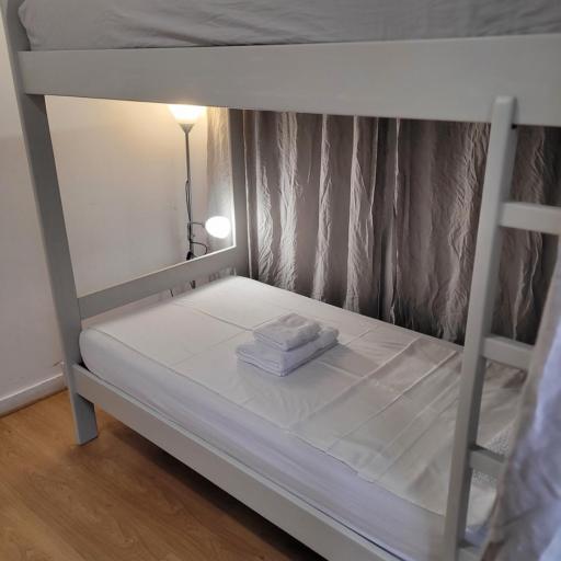 Yes Lisbon Bankbad, undefined