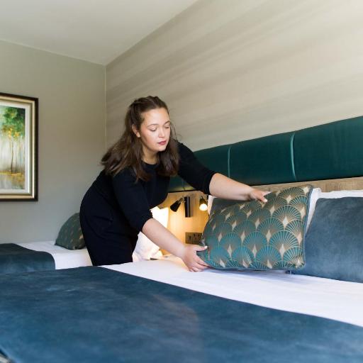 Scott's Hotel, undefined