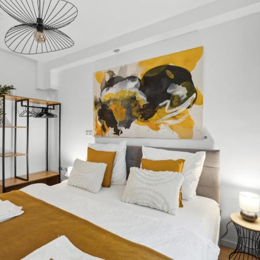 Stylisches 2-Zimmer Ambient Apartment in Alsternähe mit Kingsize-Bett & Schlafsofa, undefined