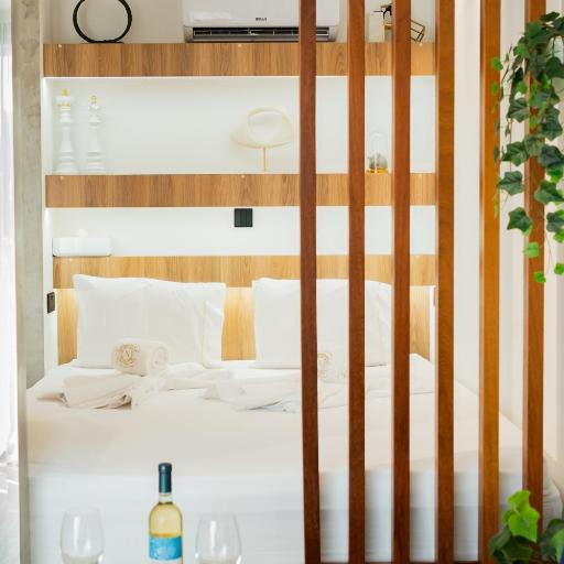 SuiteNapa22, undefined