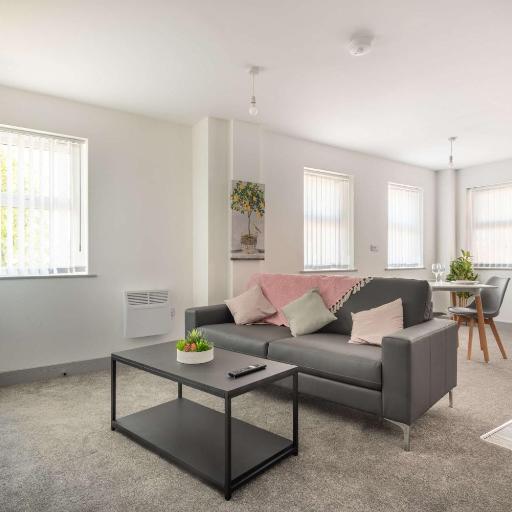 Spacious & Bright 1 Bed Flat in Central Doncaster, undefined