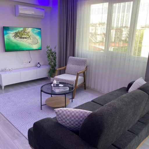 Comfortable, stylish, centrally located apartment, undefined