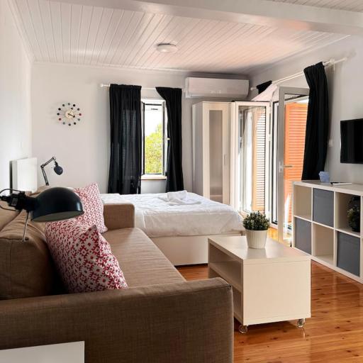 Delphi Sunset Studio, undefined