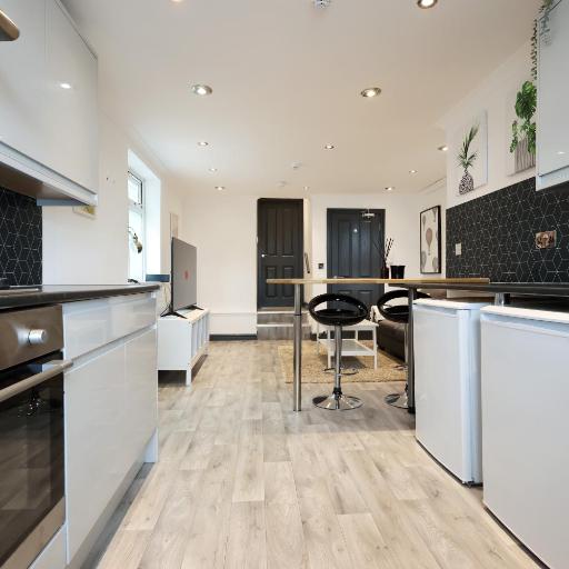 Luxury Living, Central Spot, undefined