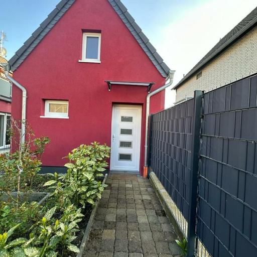 Charmantes 2-Etagen Häuschen- Köln-Phantasialand, undefined