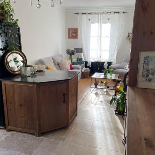 Cozy duplex with private garden, undefined